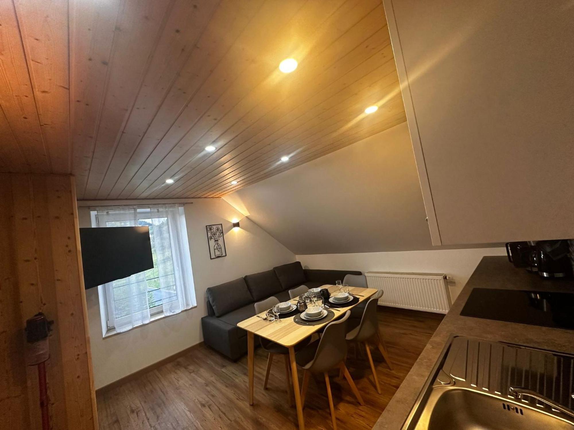 Les Chalets Bambi & Jacuzzi Privatif La Bresse Rum bild